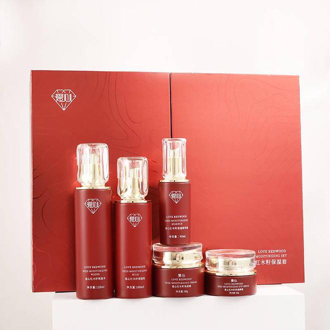 湿乳：如暮春风拂予肌肤细腻滋养AG真人直营爱心301红木籽保(图2)