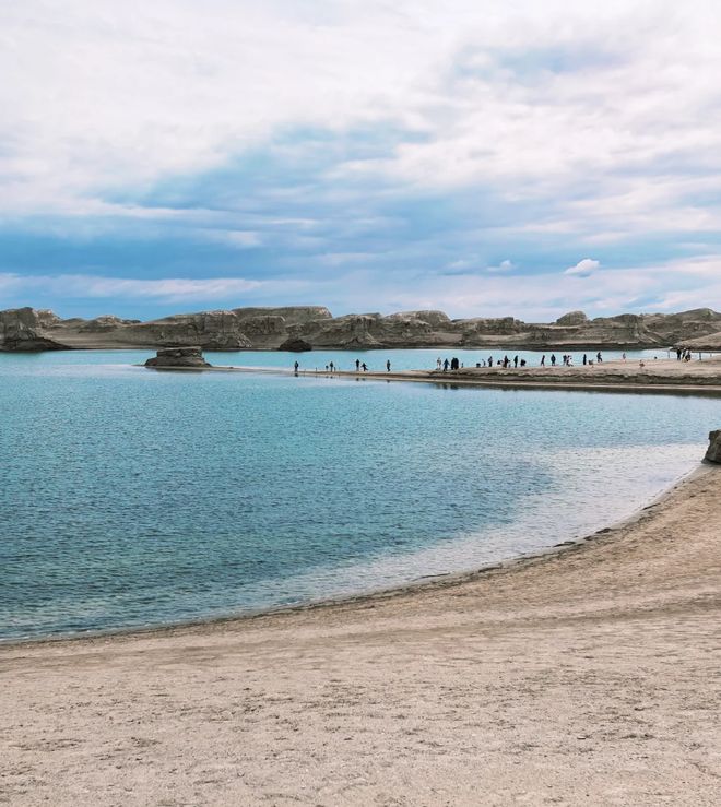 纯玩西宁出发青甘环线八日游小团纯玩AG真人平台西宁出发青甘环线天报团(图1)